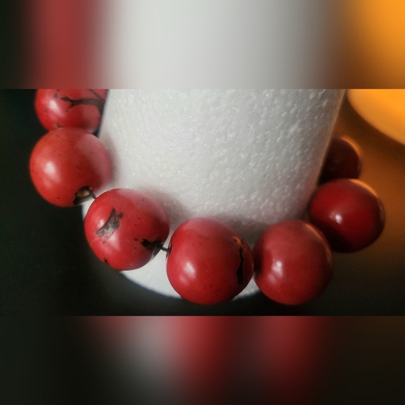 CRAFTING, RED&BLACK CRACKLE BEADS - Picture 2 of 7